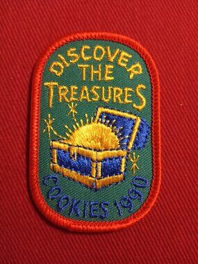 Discover the Treasures Cookies 1990 embroidered patch applique